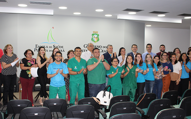 ESP/CE homenageia médicos emergencistas do Ceará