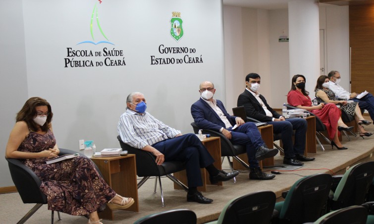 ESP/CE lança livro sobre experiência da Educação Permanente em Saúde no município de Caucaia