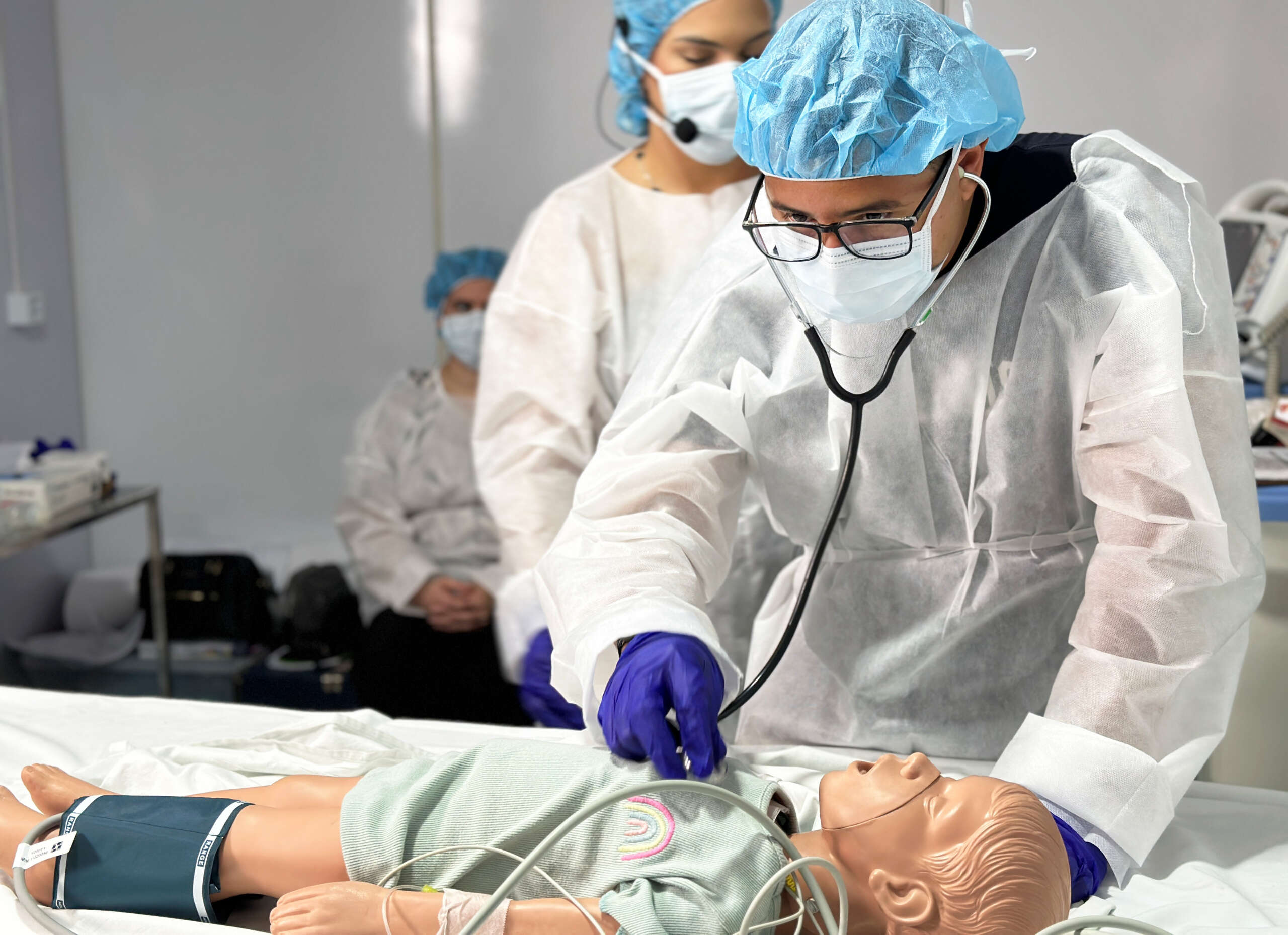 ESP/CE projeta capacitar mais de 5 mil profissionais de saúde por meio de cursos livres em 2025